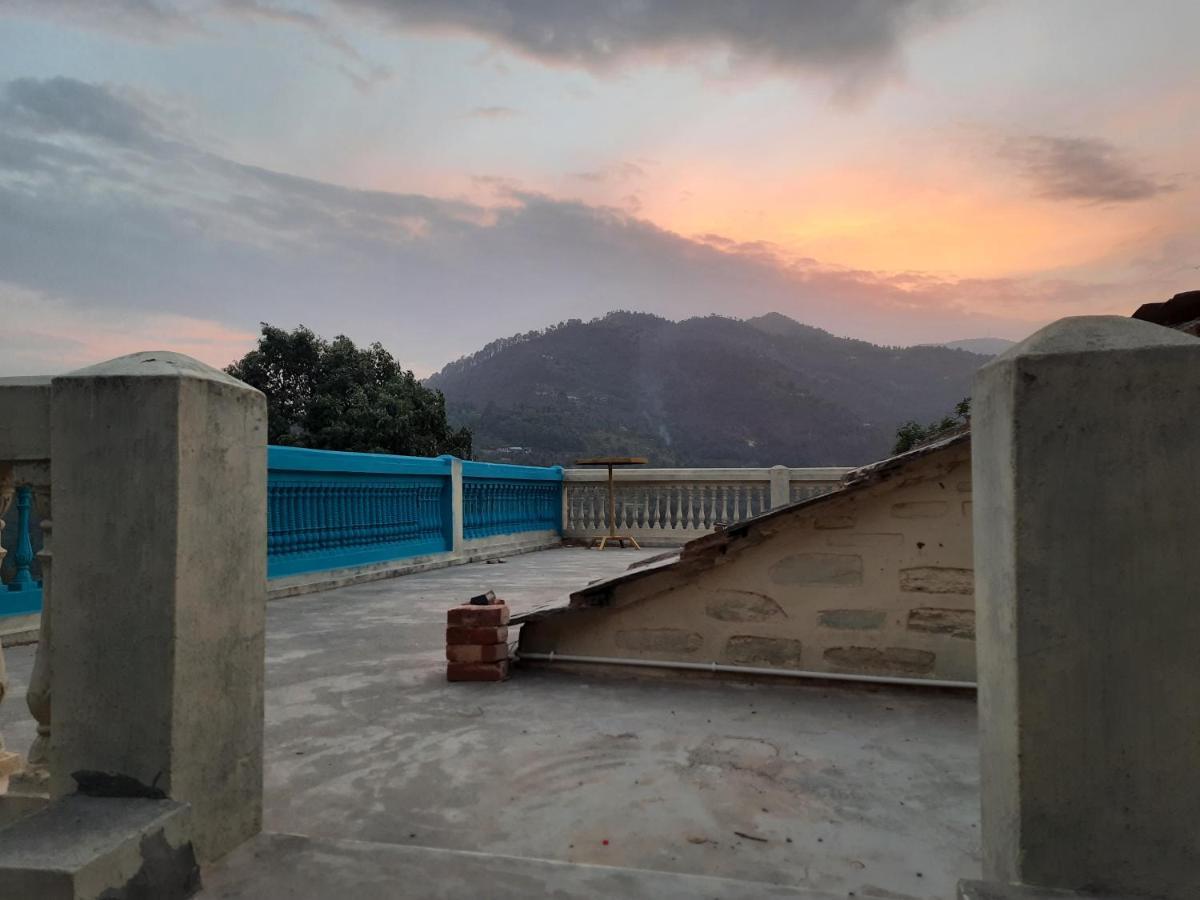 Mukteshwar Grand Retreat Kültér fotó